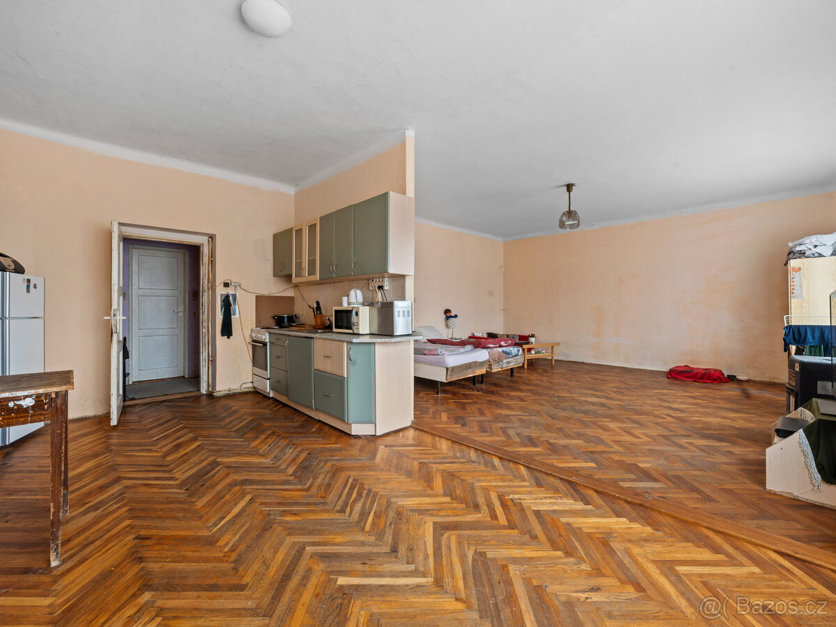 Prodej komerčního objektu (restaurace) s možností dalšího vy - 9