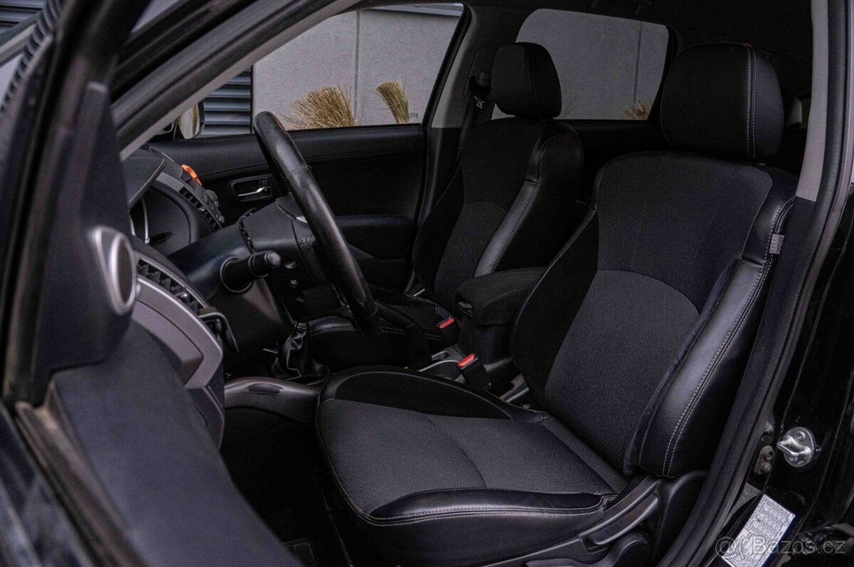 Mitsubishi Outlander 2.2 DI-D - 9