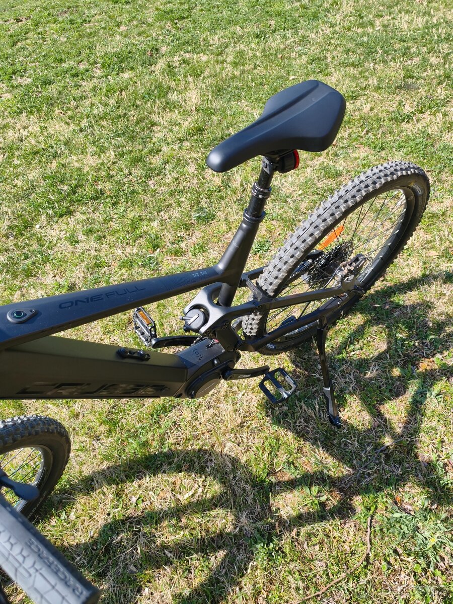 Crussis one full 10.10 a 9.10 - 9