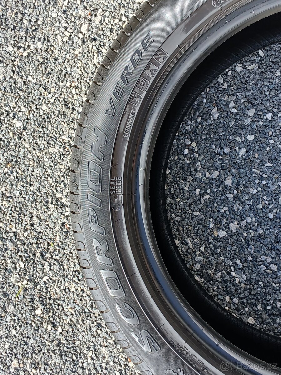 Pěkné letní pneu Pirelli 235/50/19 vzorek 8mm - 9