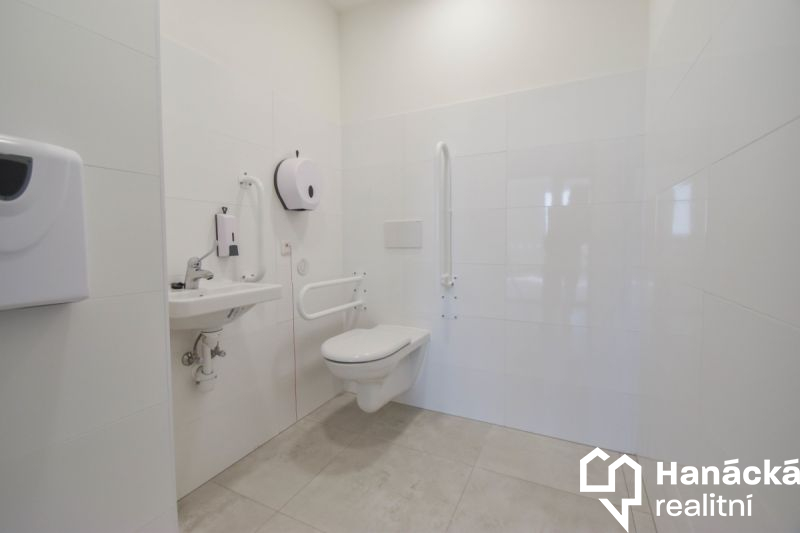 Pronájem kanceláře 43 m2, ul. Na Zákopě, Olomouc - 9