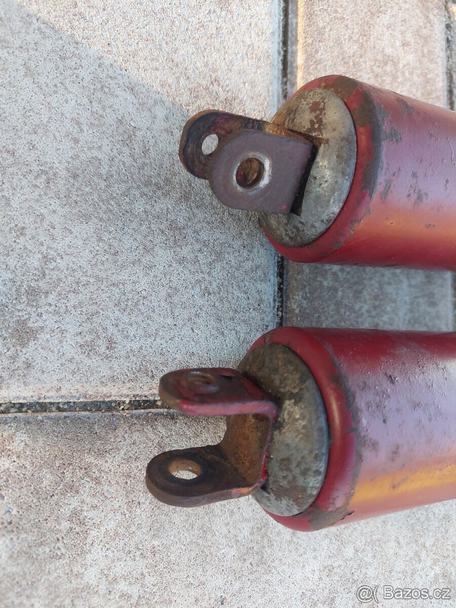 Jawa CZ 175 - zadni tlumice - 9