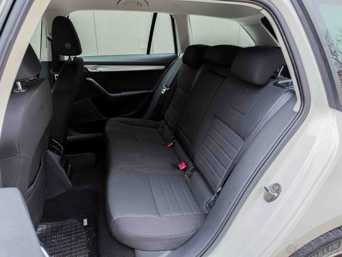 Škoda Octavia Combi 2.0 TDI Ambition - 9