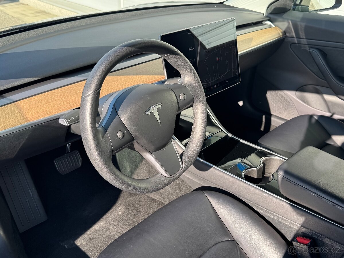 Tesla Model 3 SR 2019 - 9