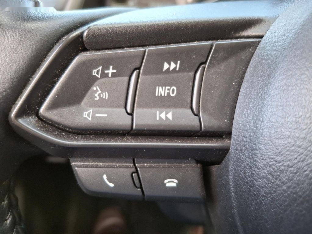 Mazda 2,1.5 benzin - 9