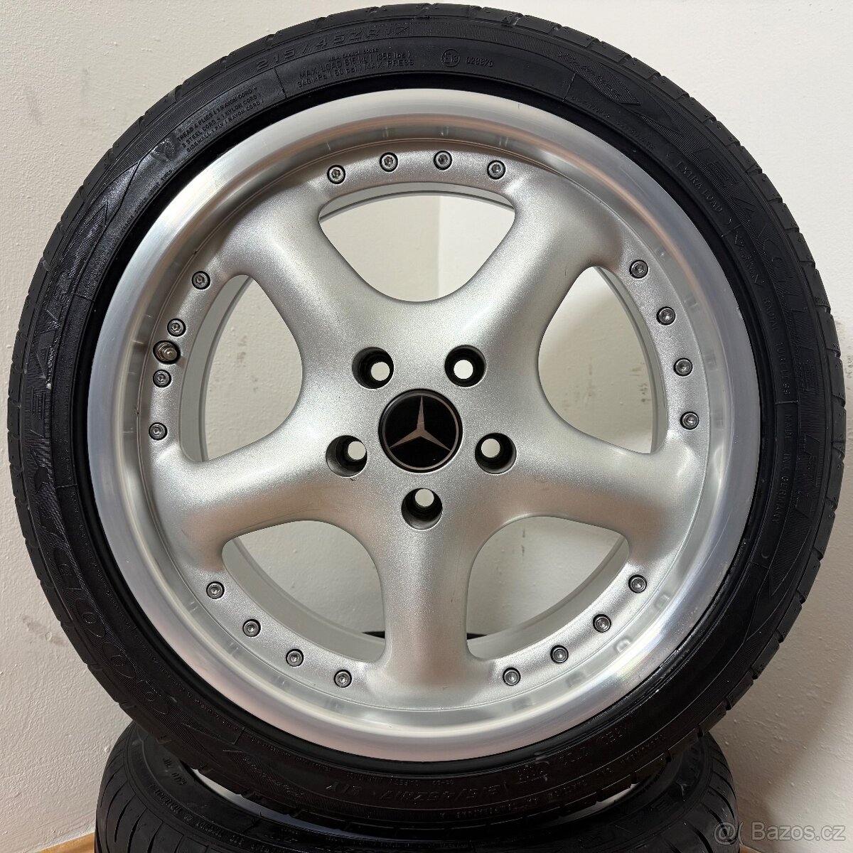 5KS MERCEDES E W124 5x112 R17 ET35+LETNÍ 215/45r17 - 9