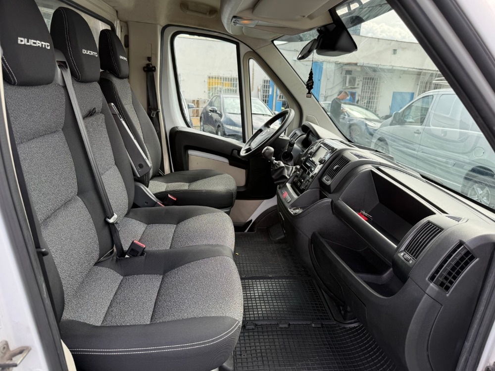 Fiat Ducato 2.3 JTD 130Kw Plachta, Spaní - 9