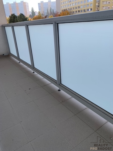 Furnished apartment with balcony for rent: Praha 5 - Stodůlk - 9