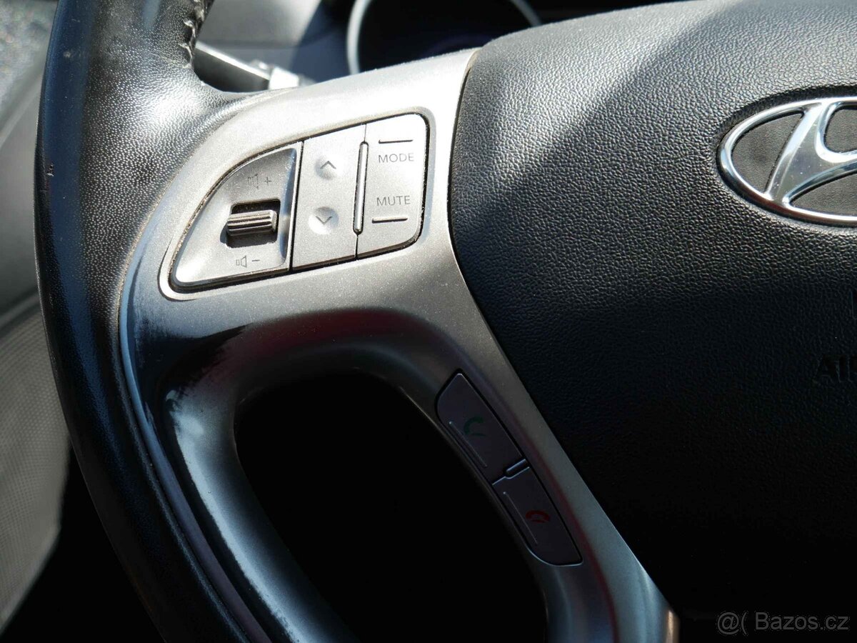 Hyundai Ix35 1.7CRDi , 85 kW nafta, 2012 - 9