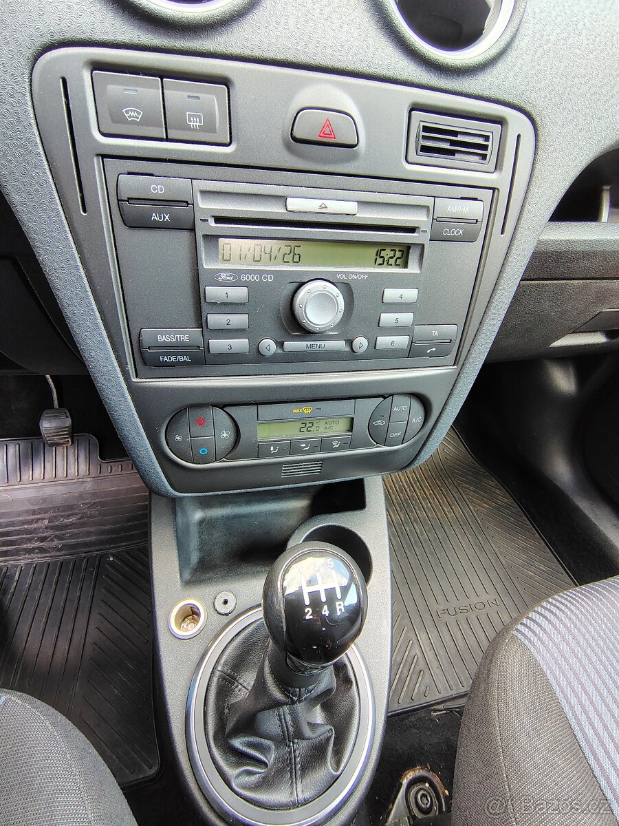 Ford Fusion 1.4 - 9