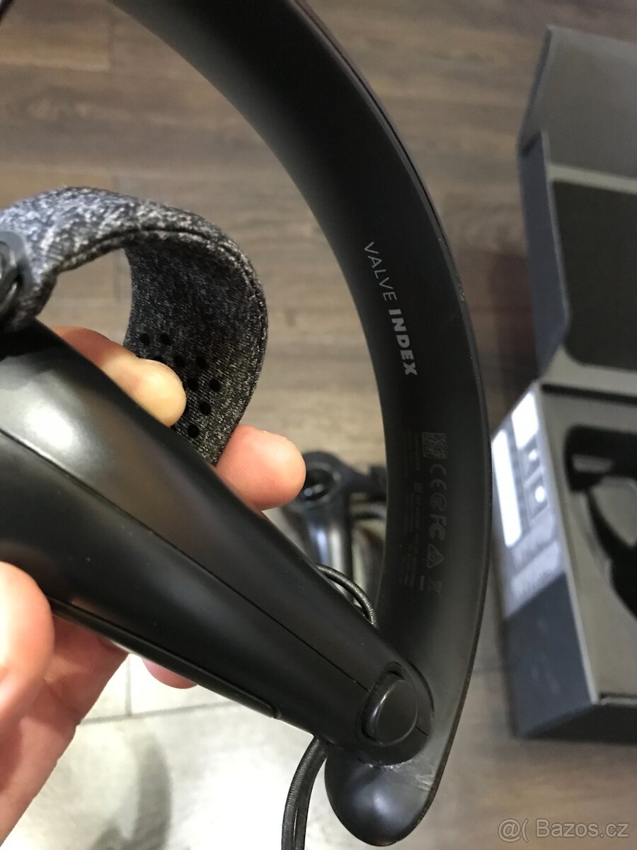 Ovladače Valve Index (Knuckles controllers) - 9