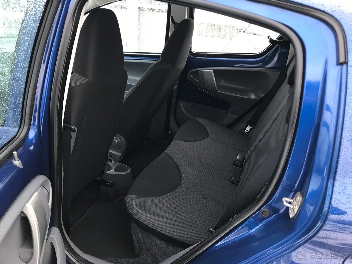 Toyota Aygo 1,0 - 9