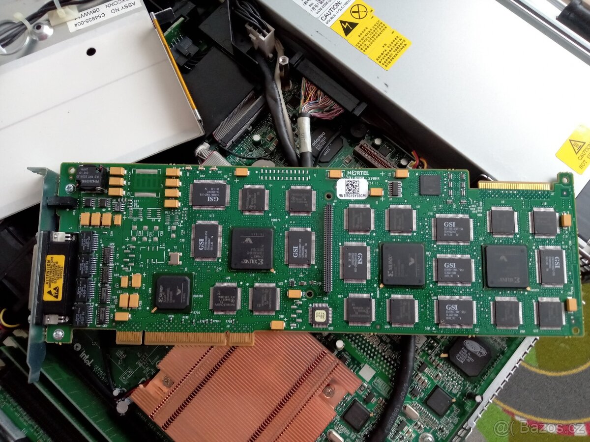 Starý retro server do racku - Pentium 4 Nortel CallPilot CP - 9