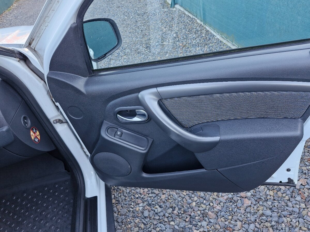 Duster 1,5 dci, 4x4 2018, Čr, 82tkm - 9