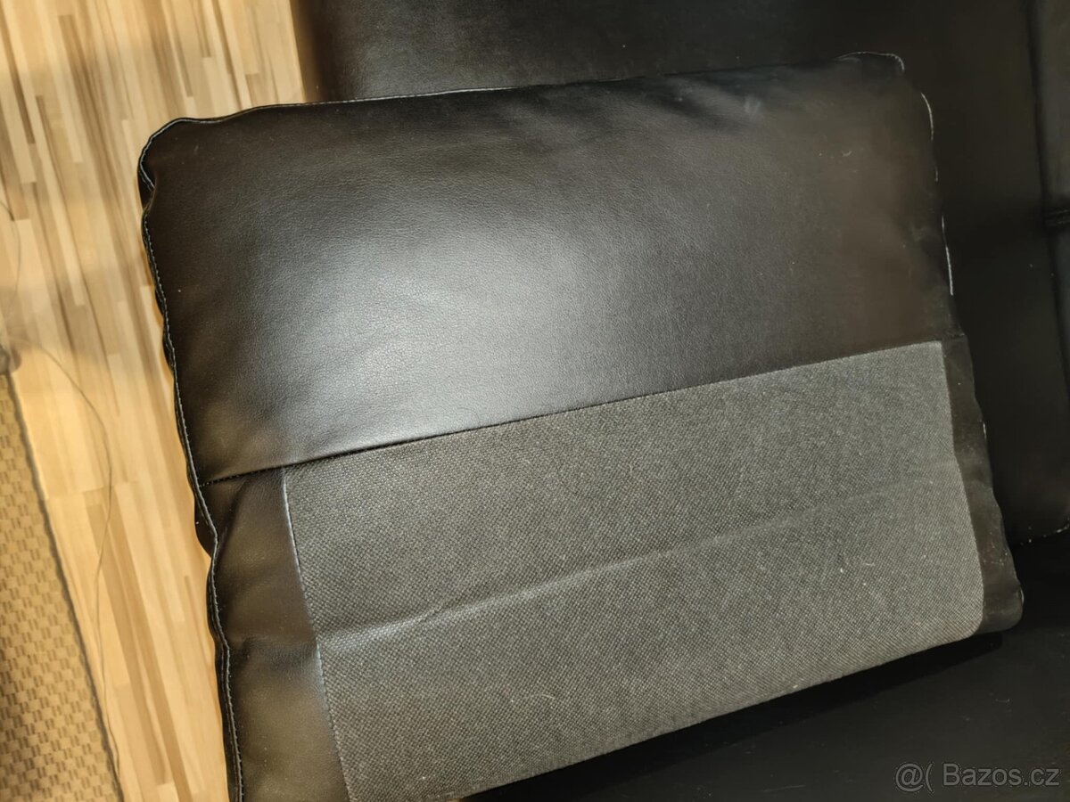 Černé kožené křeslo IKEA Ekerö - 9