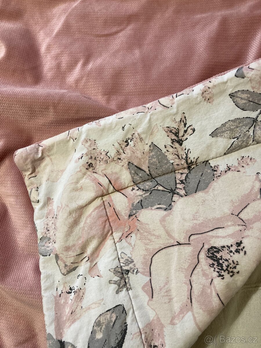 Souprava pro miminko - hnízdečko, zavinovačka a peřinky - 9