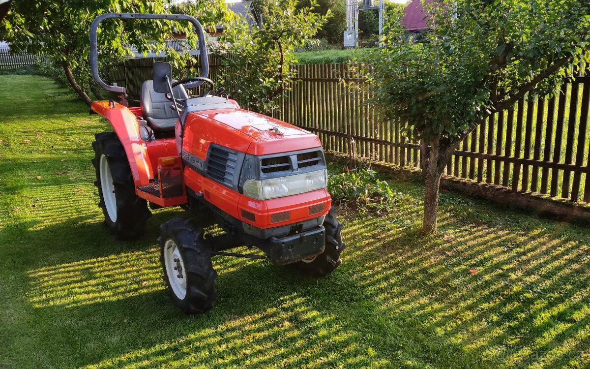 Malotraktor Kubota - 9