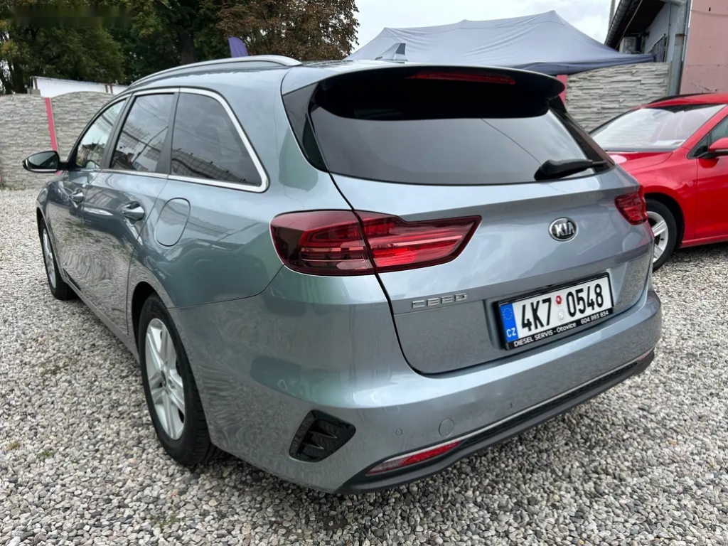 Kia Cee´d, 1.6 CRDi 100 KW - 9