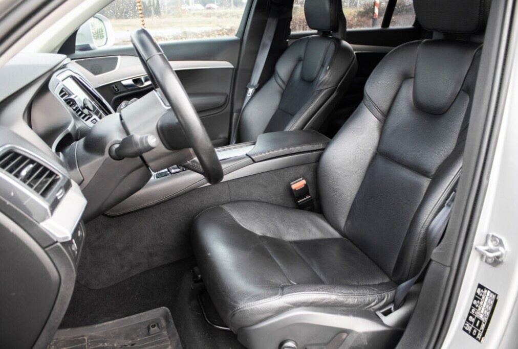 Volvo XC90 2.0 B5 Drive-E AWD A/T (2019) - 9