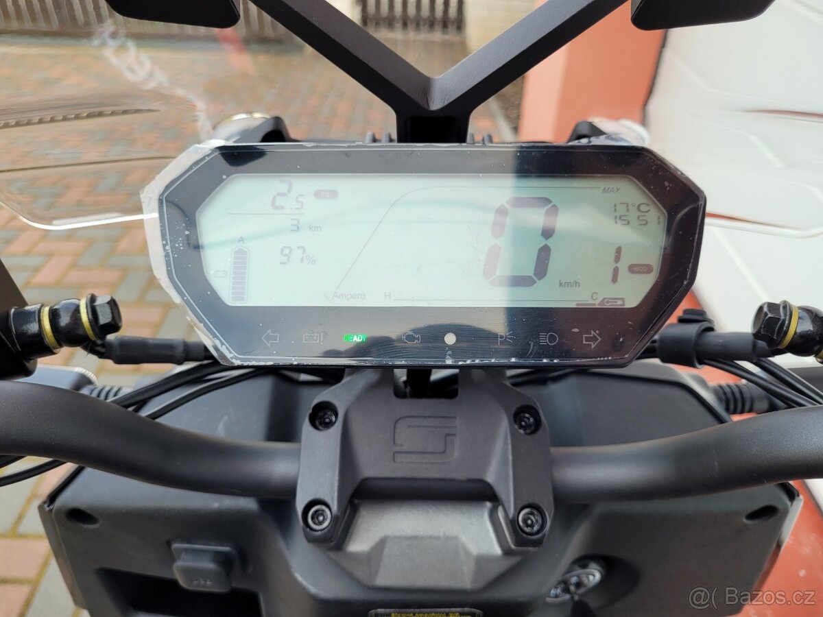 E-skútr Super Soco CPX (max 110 km/h) - 9