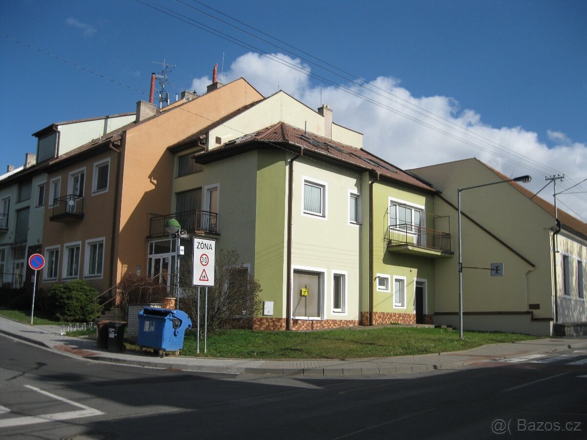 Obchodní prostory k pronájmu, Uh. Hradiště - 9