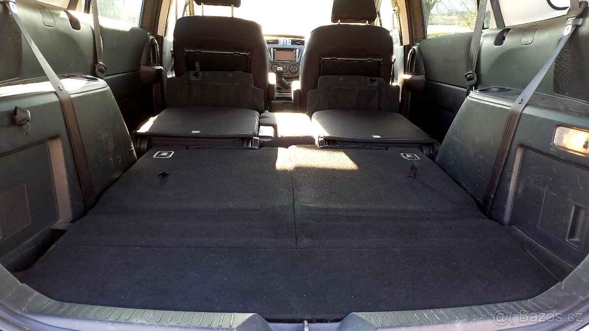 MAZDA 5 2.0 DISI 110 kW benzín manuál 2011 134000 km - 9