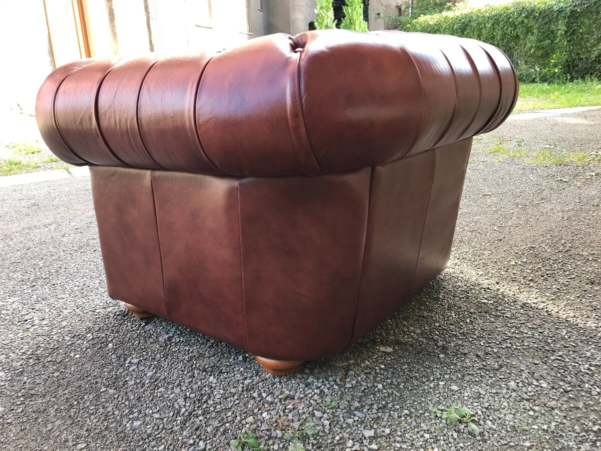 Chesterfield Jednosed Velice zachovalý stav - 9