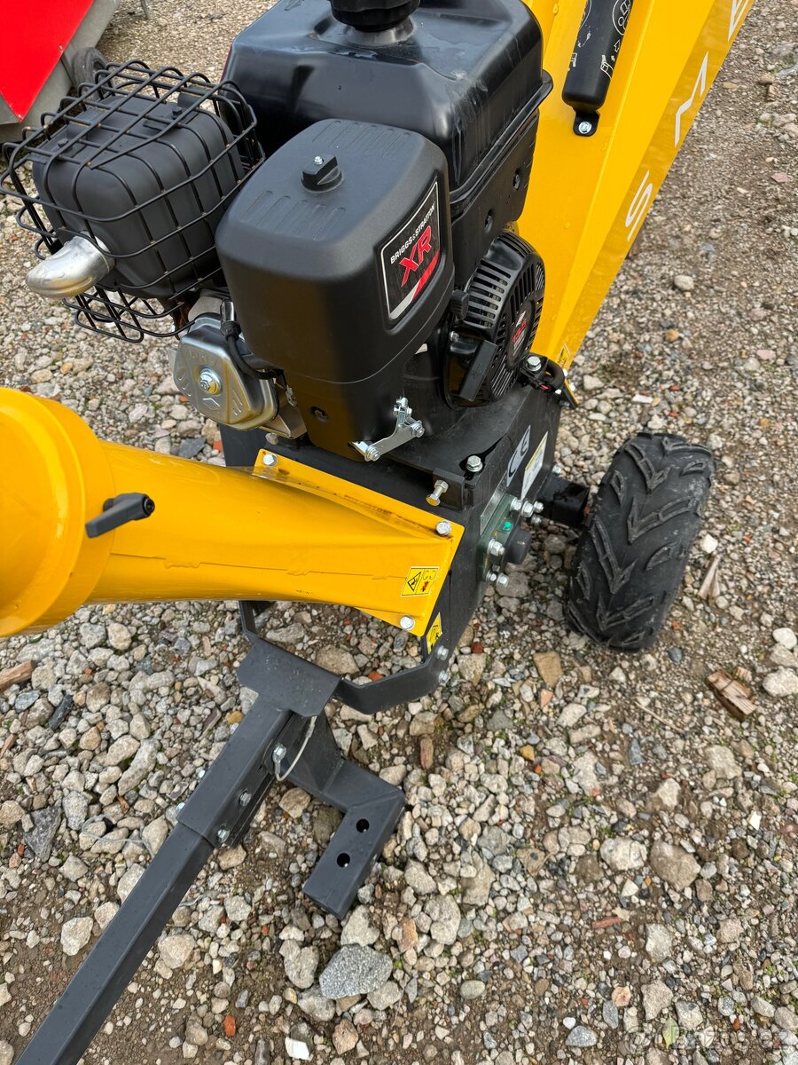 Štěpkovač GS1500 benzínový el. Startér. - 9