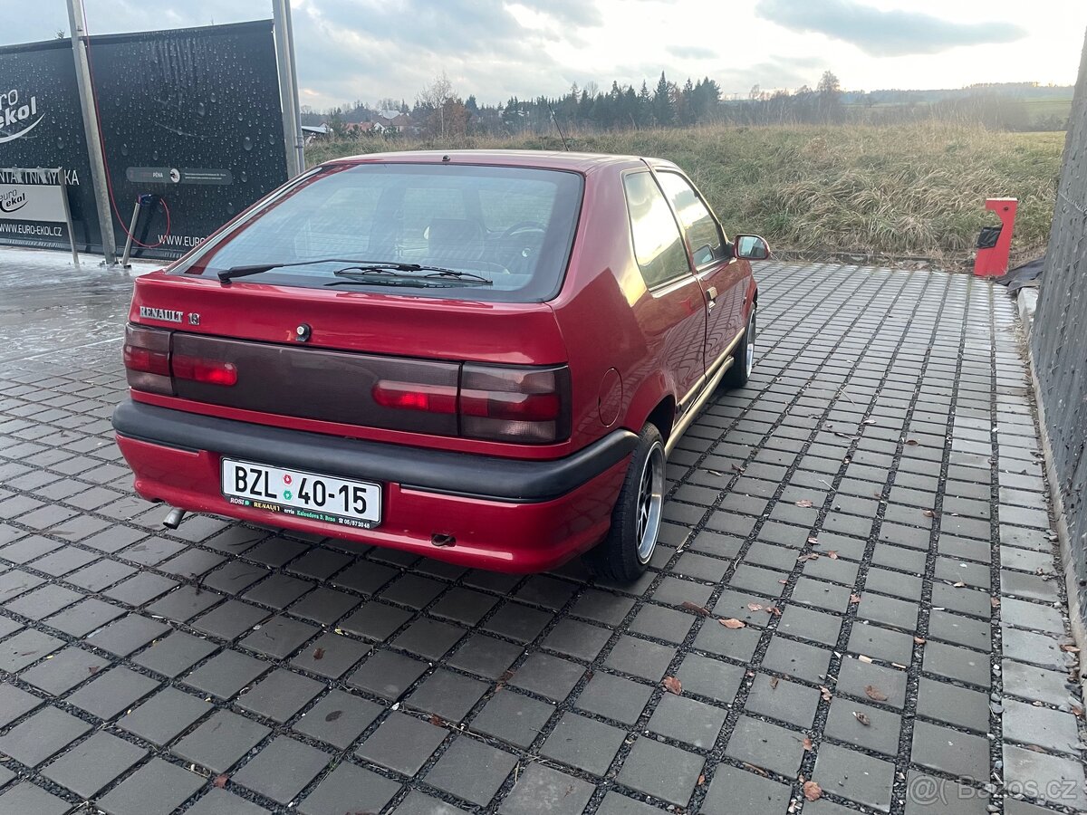 Renault 19 - 9