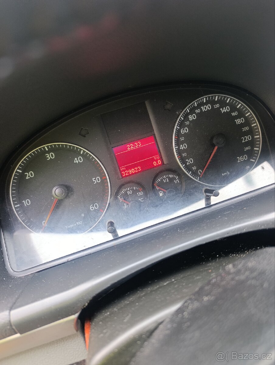 Touran 2.0 azv 100kw ND - 9