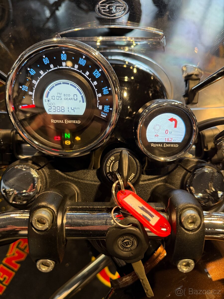 Royal Enfield Meteor 350 - 9