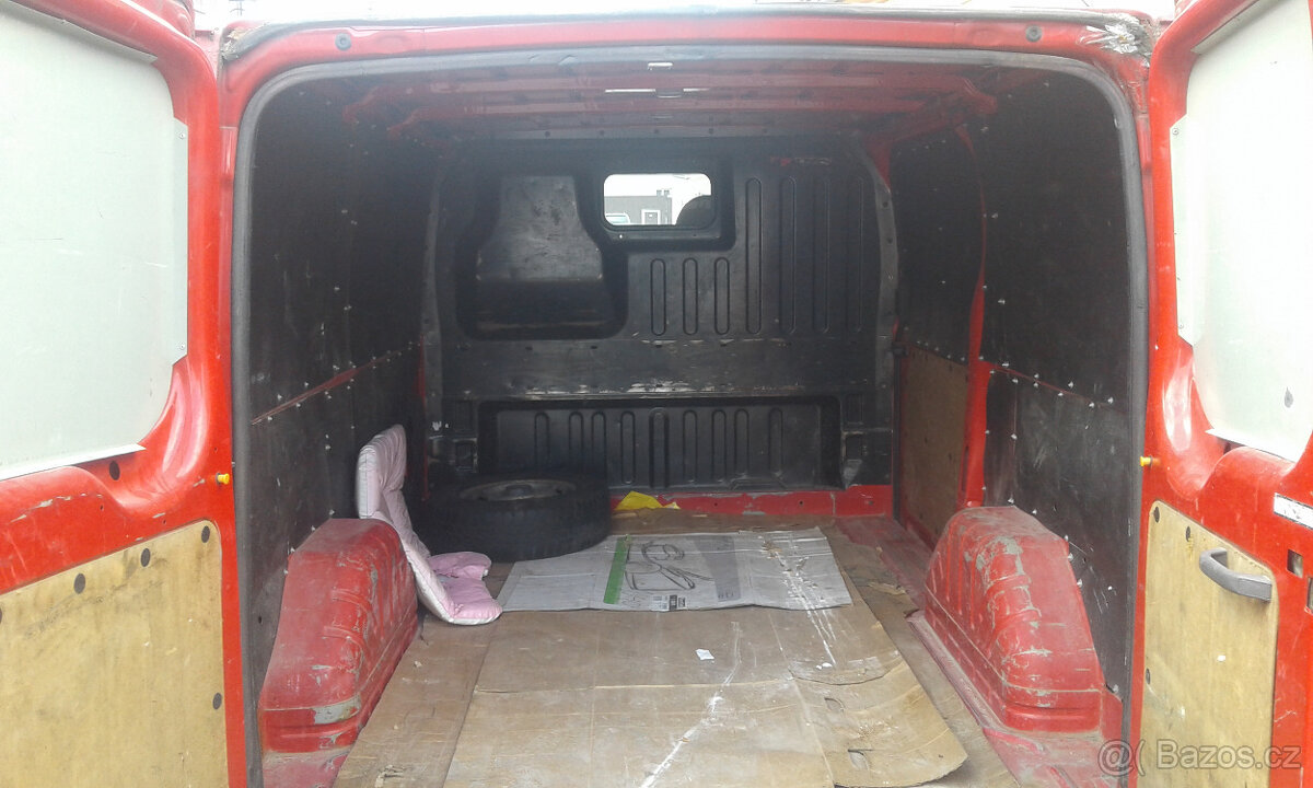 Ford Transit 2.0 nafta - použité díly z tohoto vozu - 9