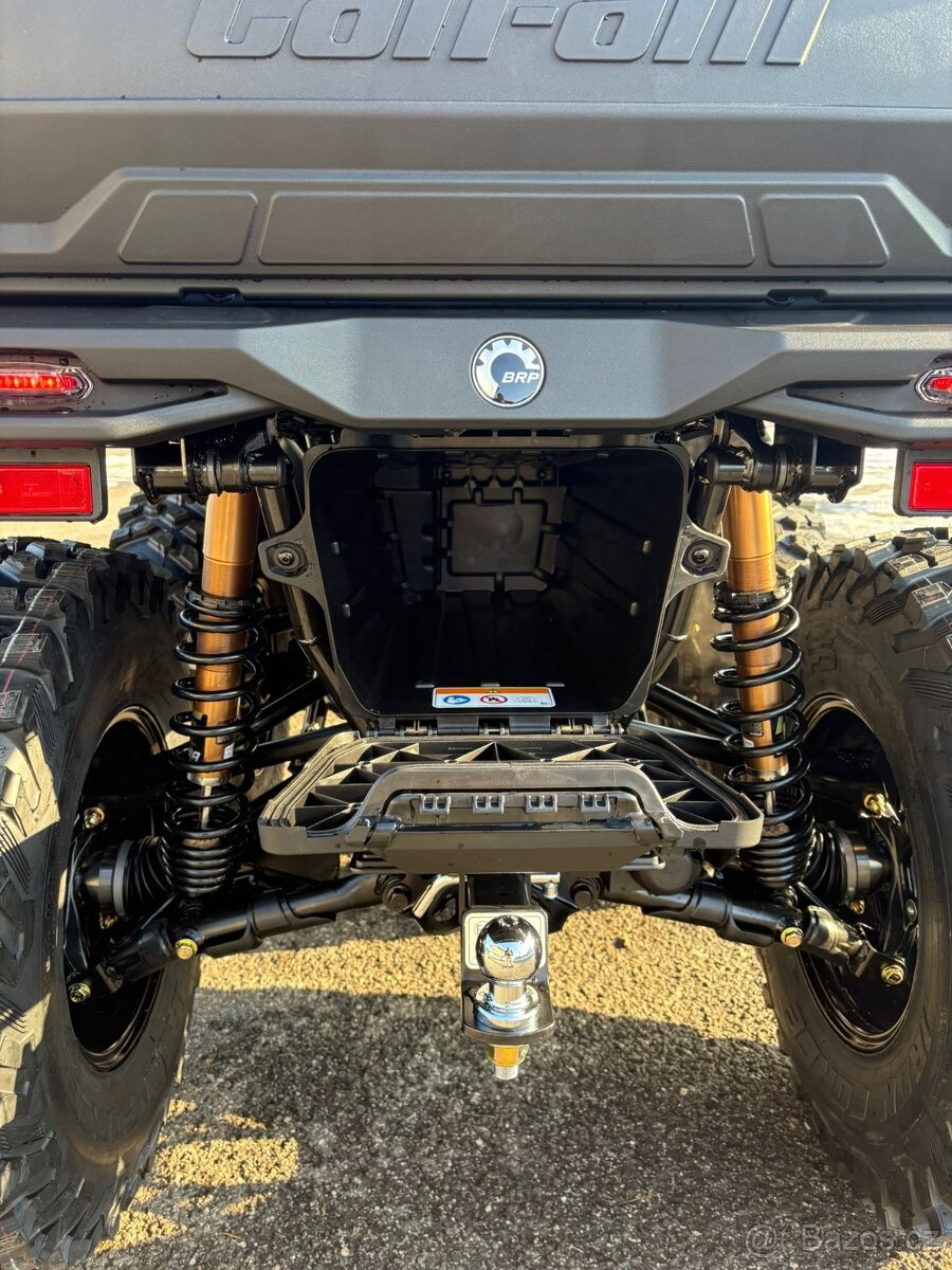 Novinka Can Am Outlander 1000r Max 6x6 Backcountry 2026 - 9