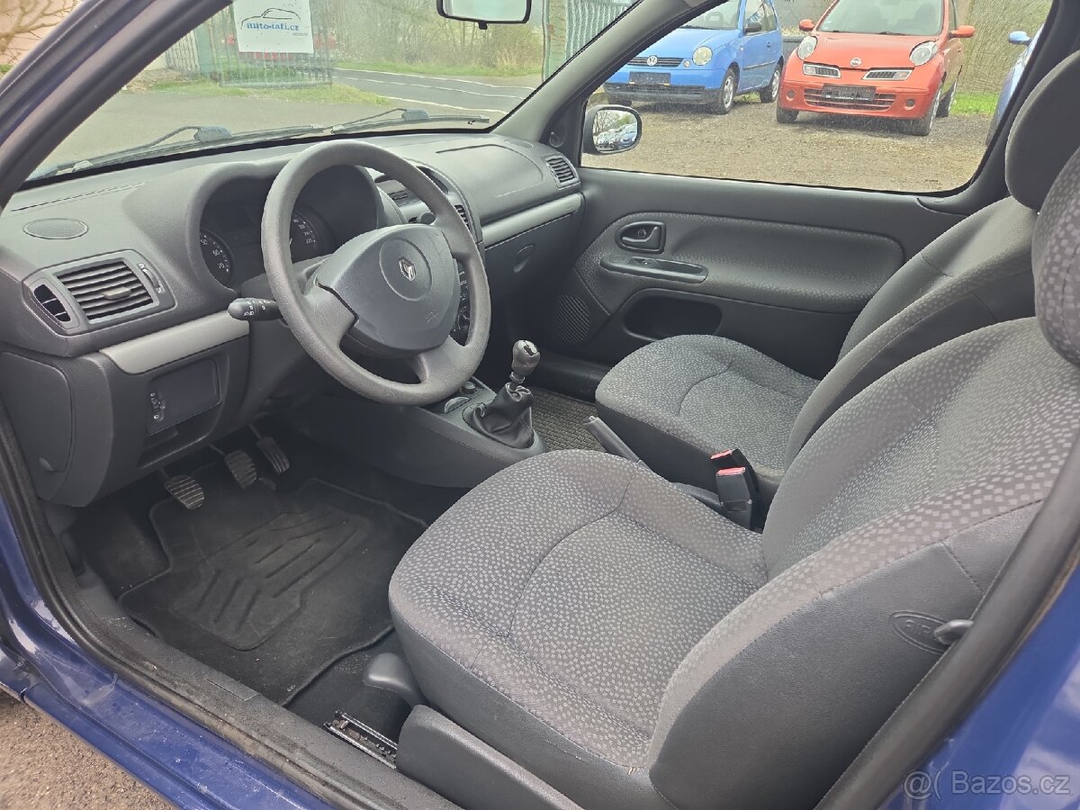 Renault Clio 1.2i - 9