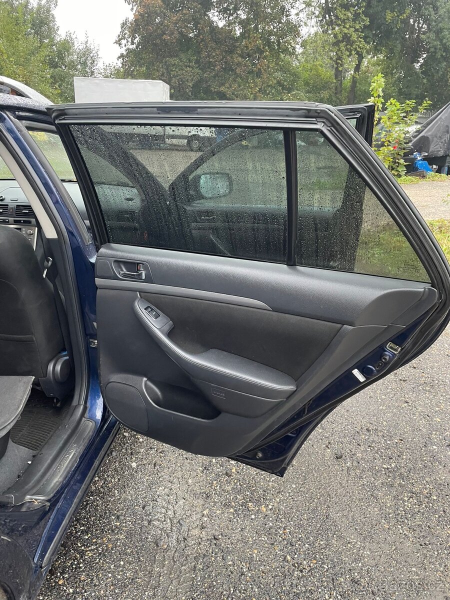 Toyota Avensis T25 D-CAT 130kw 2.2 d4d 2009 - 9