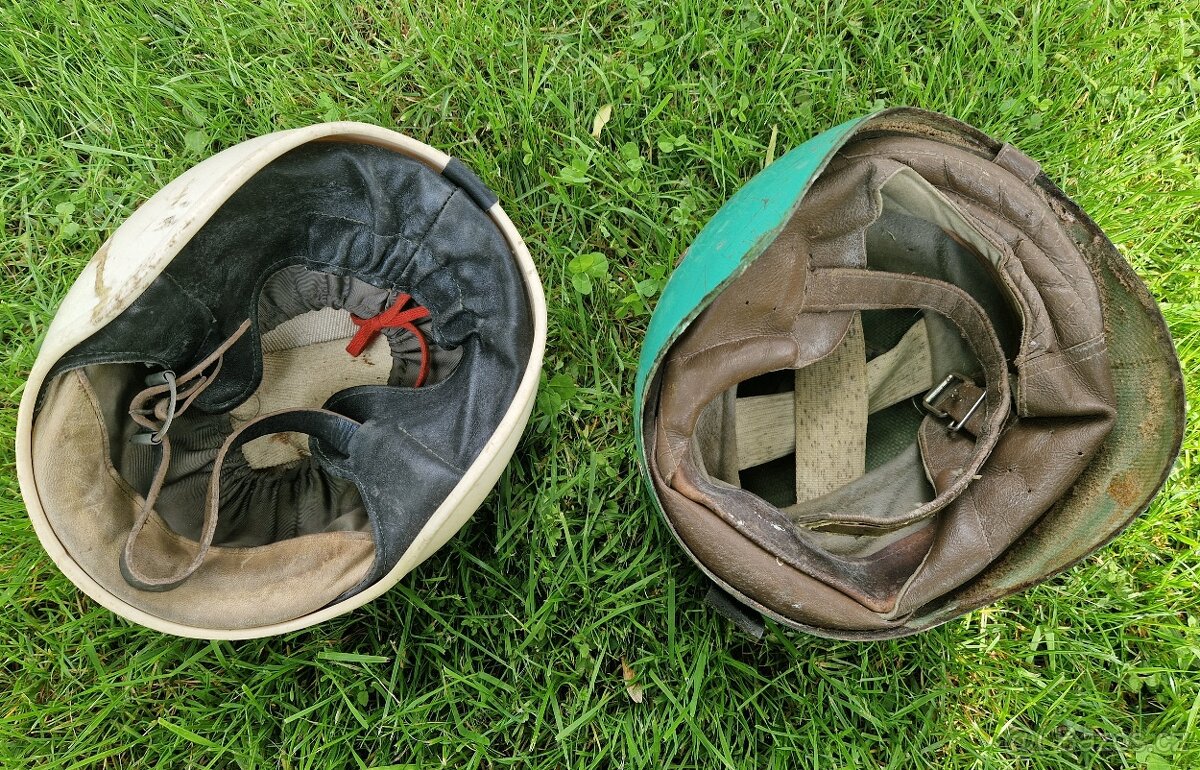 Helma,přilba hříbek,kokosák aj.- 3 ks a brýle - zachovalé - 9