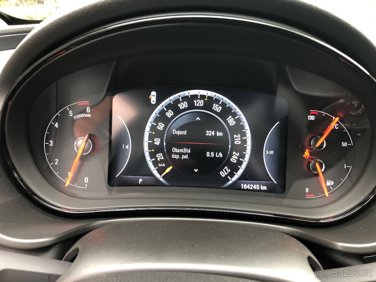 Opel Insignia 2,0 CDTI 125 KW Automat TOP výbava Plný servis - 9