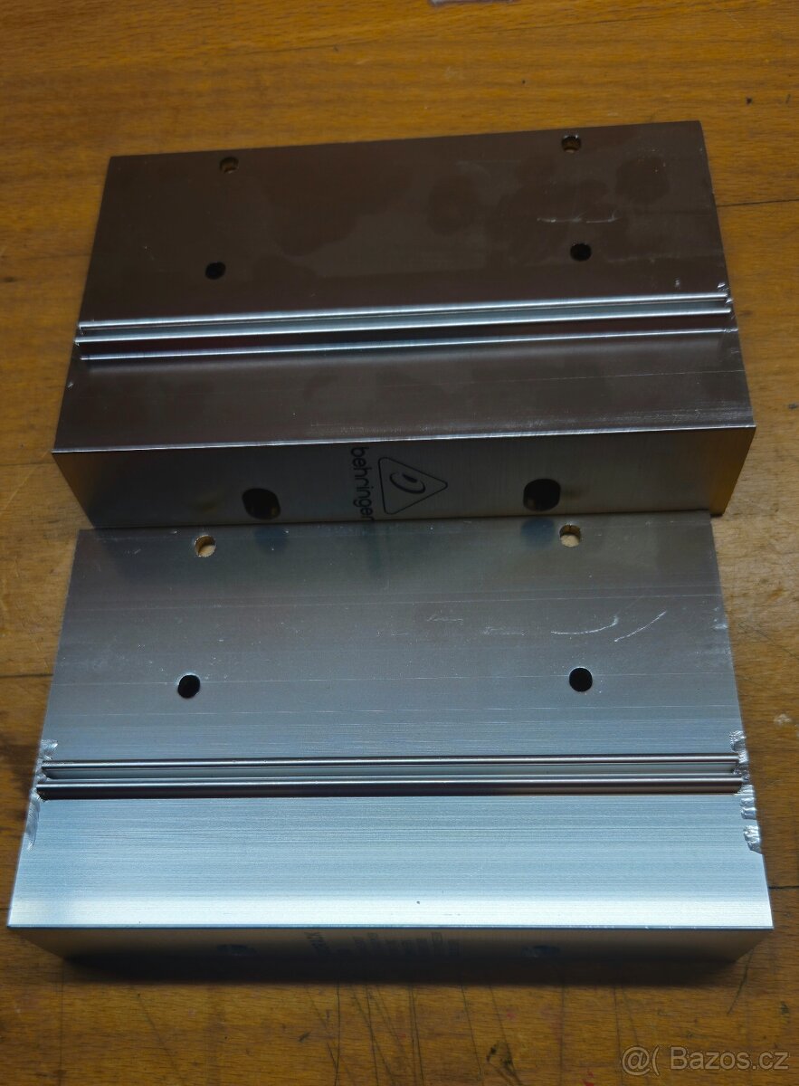 Prodám mix Behringer RX1202FX V2 - 9