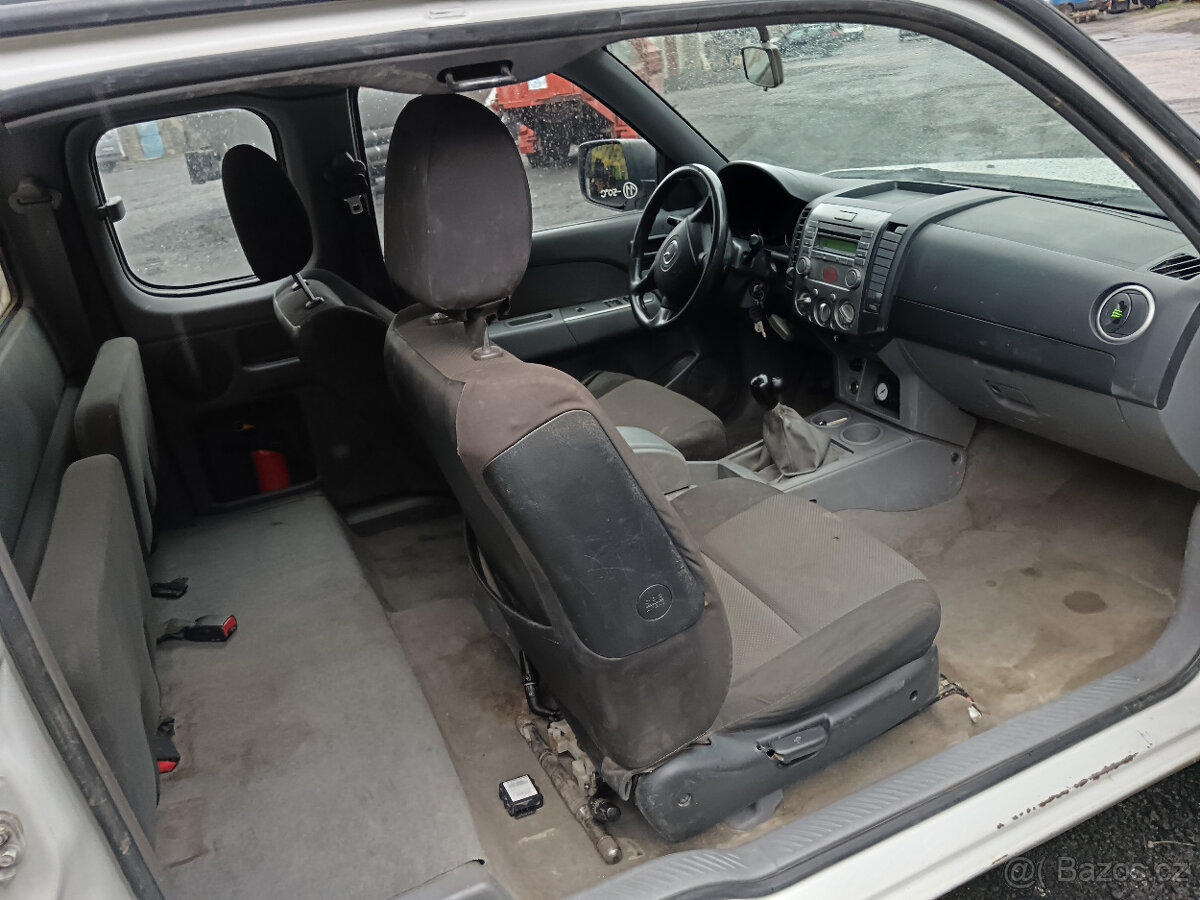 MAZDA BT 50 4x4 - - 9
