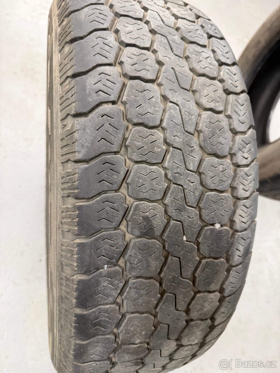 235/65 R16C GoodYear - 9