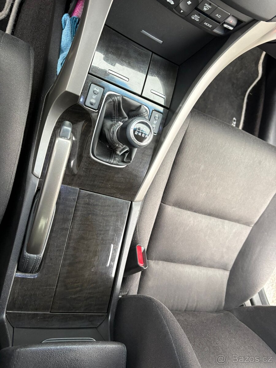 Accord 2.2 - 9
