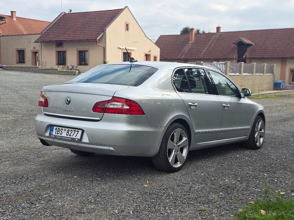 Skoda Superb 1.8i 2009 - 9