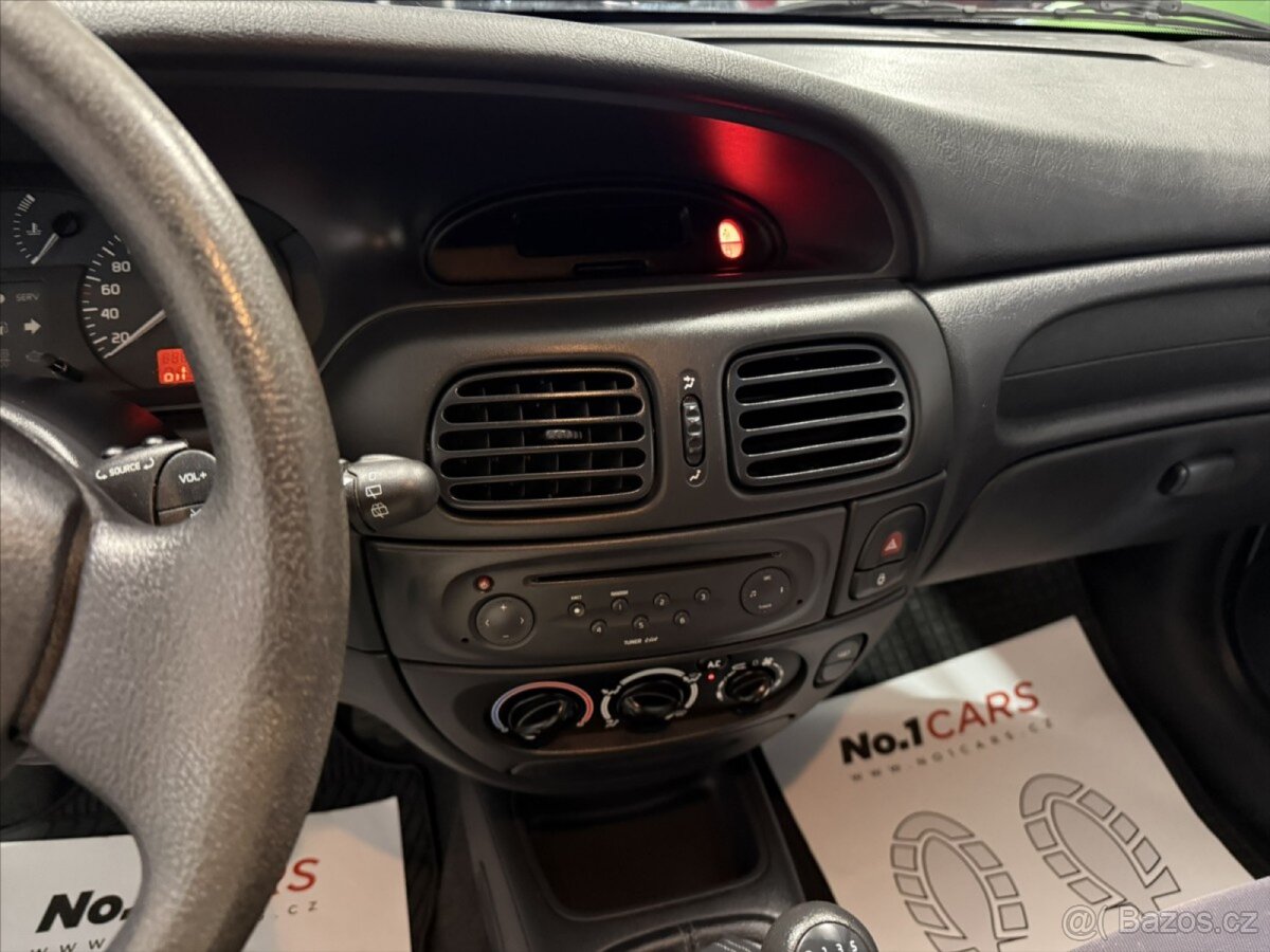 Renault Mégane 1.4 i | KLIMA | ALU | PO ROZVODECH - 9