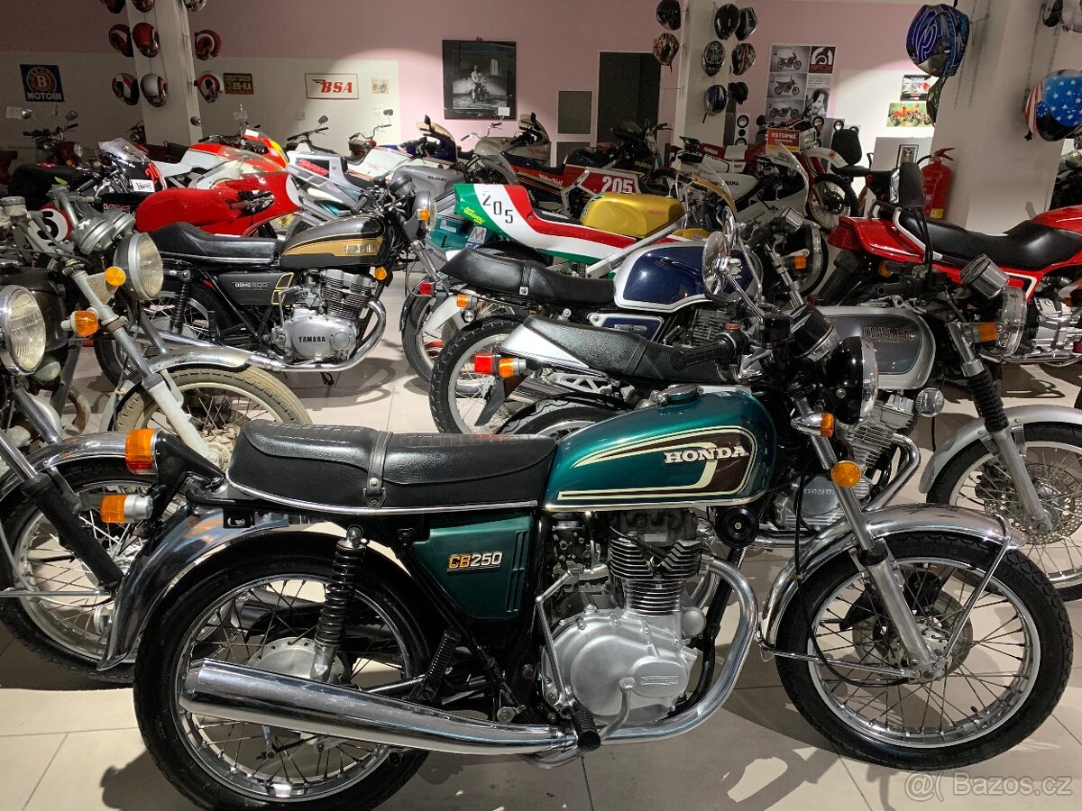 200 ks vlastnich moto Honda,Yamaha,Ducati,Suzuki… ,skladem - 9