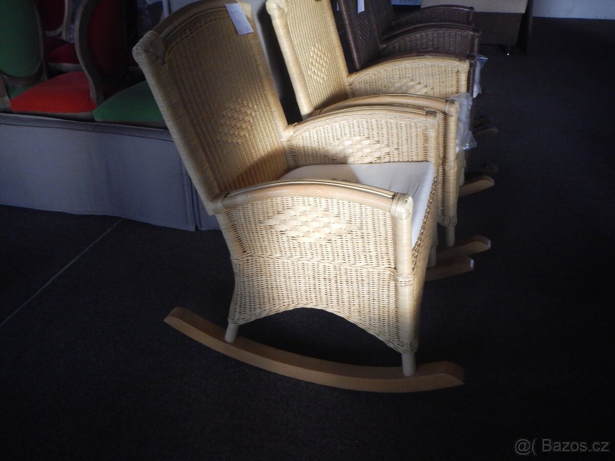 Houpací křeslo ratanové - 9