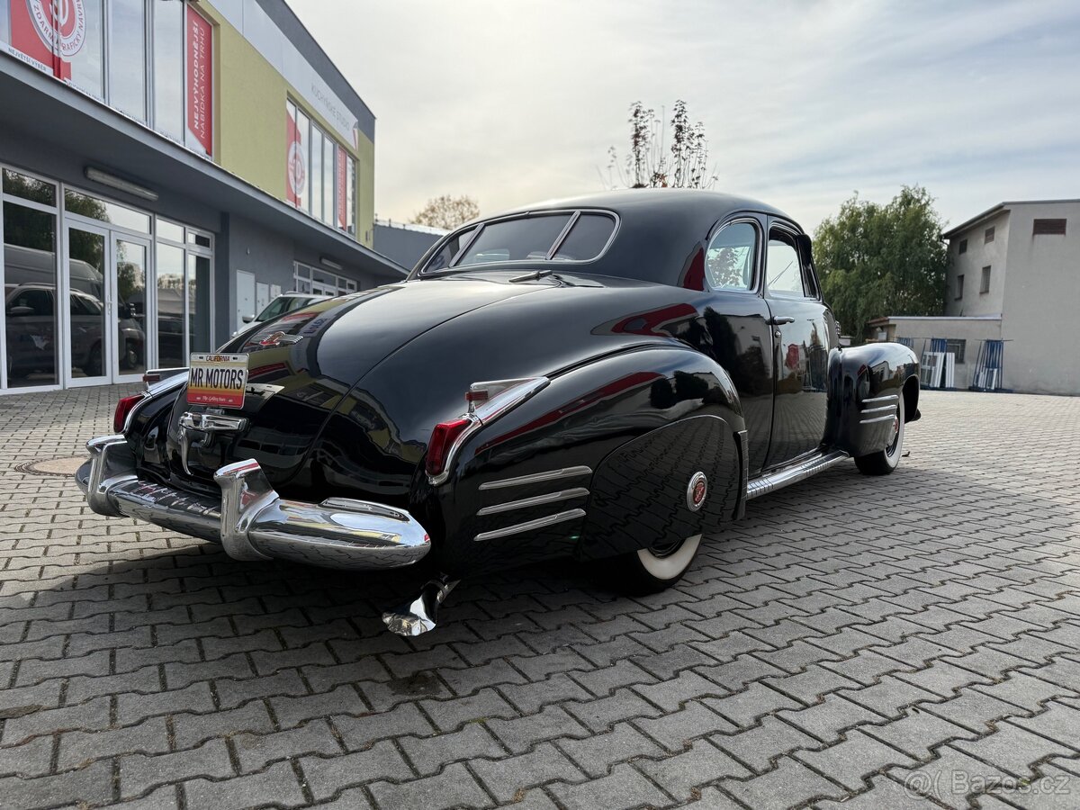 1941 Cadillac Series-62 Coupe - 9