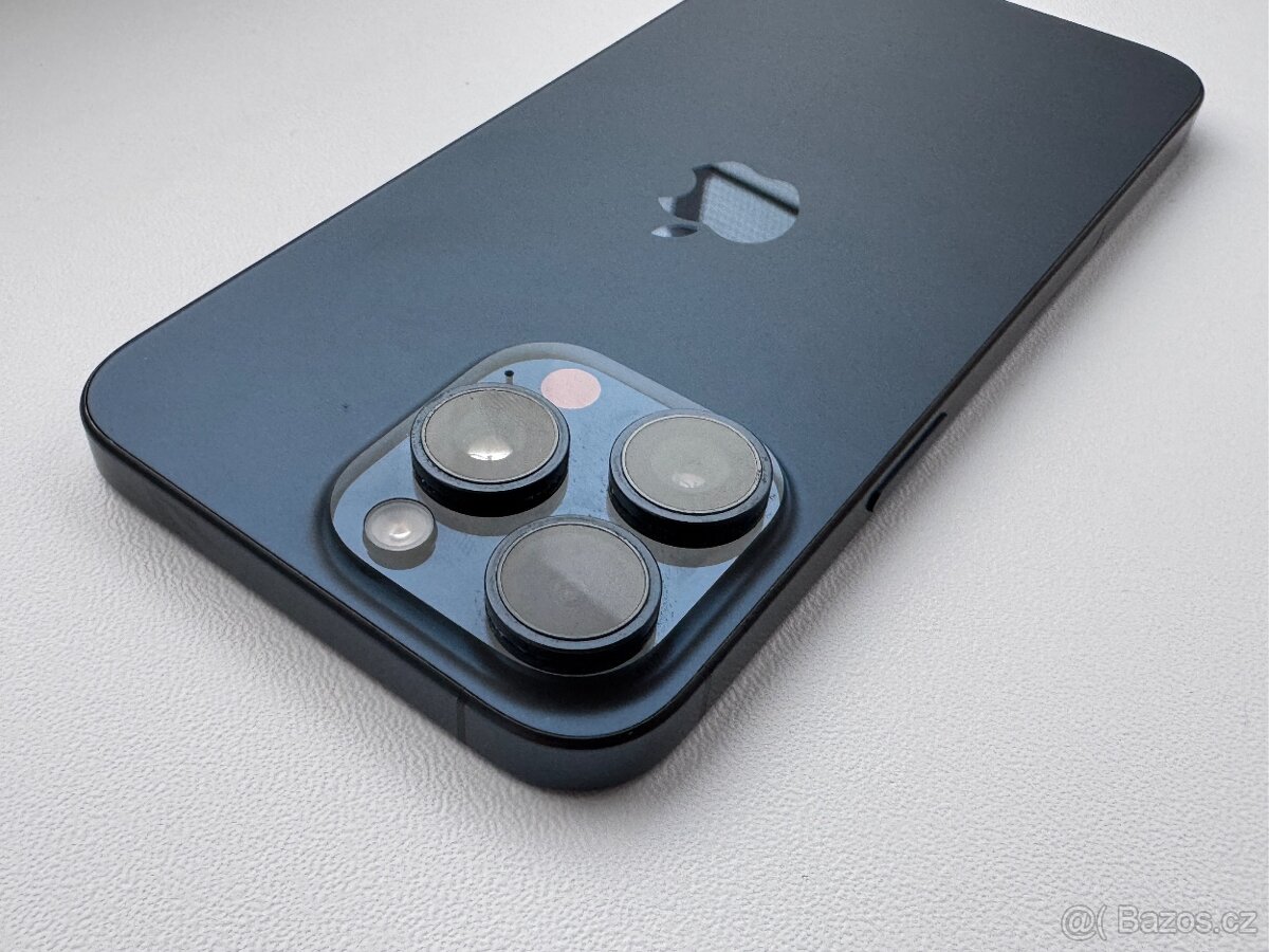 Apple iPhone 15PRO MAX 256GB Černý titan, Pěkný stav - 9