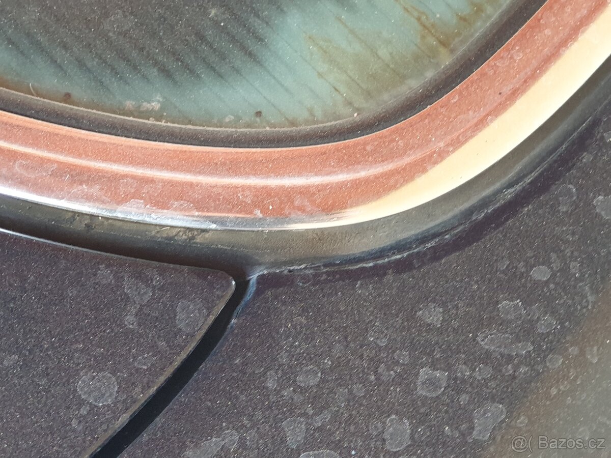 Mercedes SEC 500 - 9