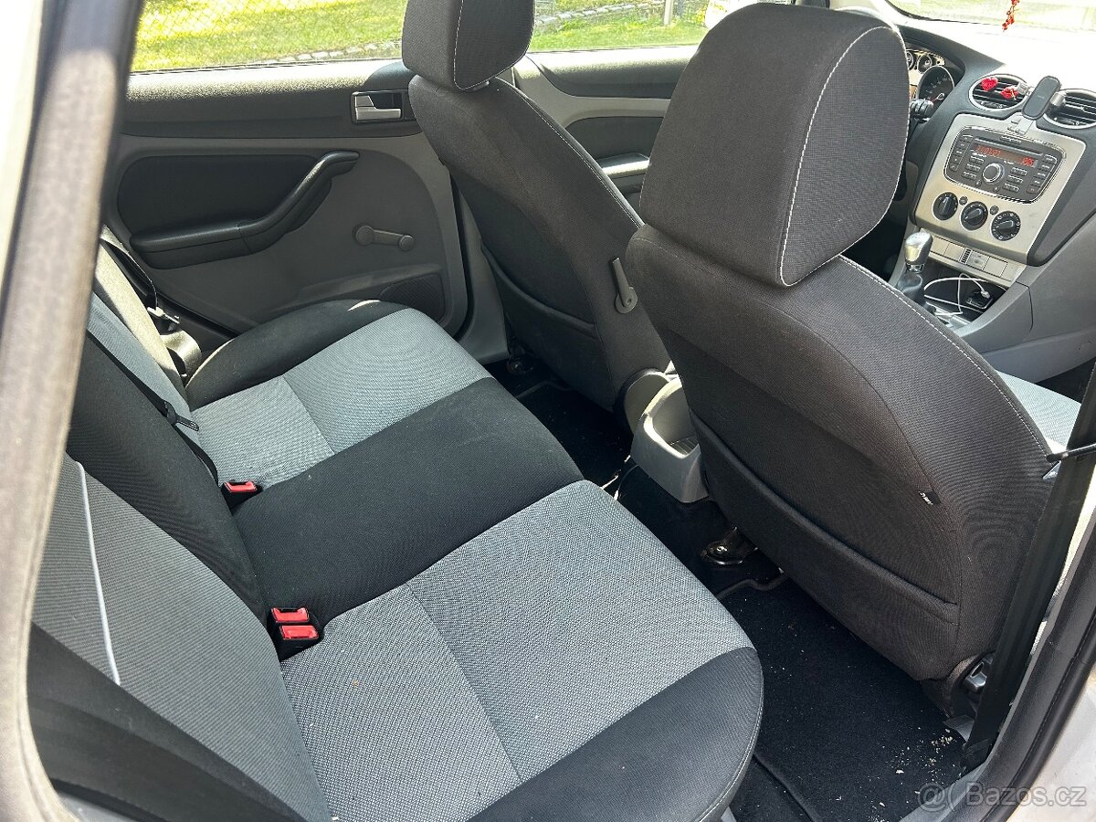 Ford Focus 1.6 benzin - 9