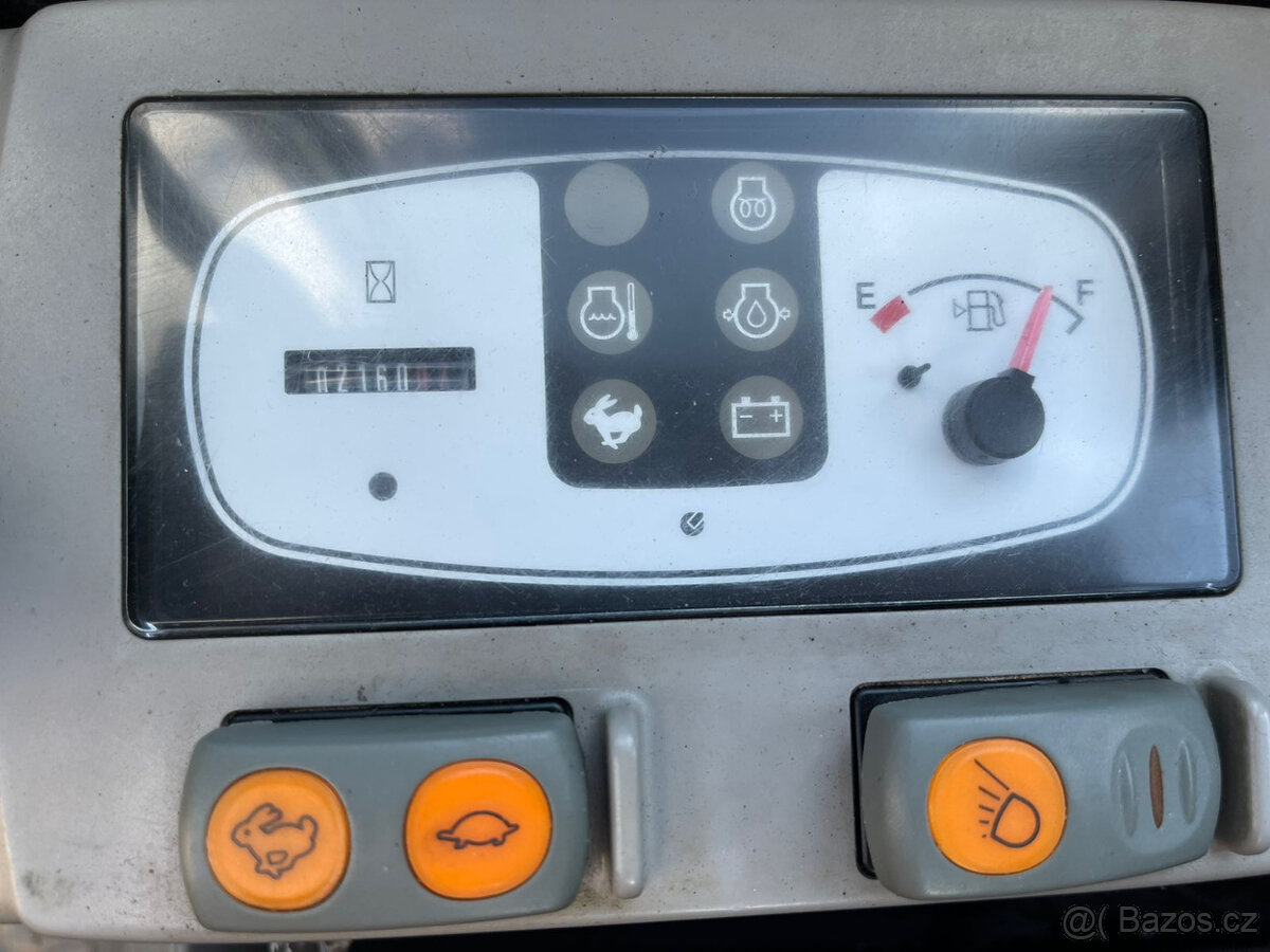 Pásové Miniripadlo Komatsu PC16R r.v2013 Kubota Takeuchi - 9